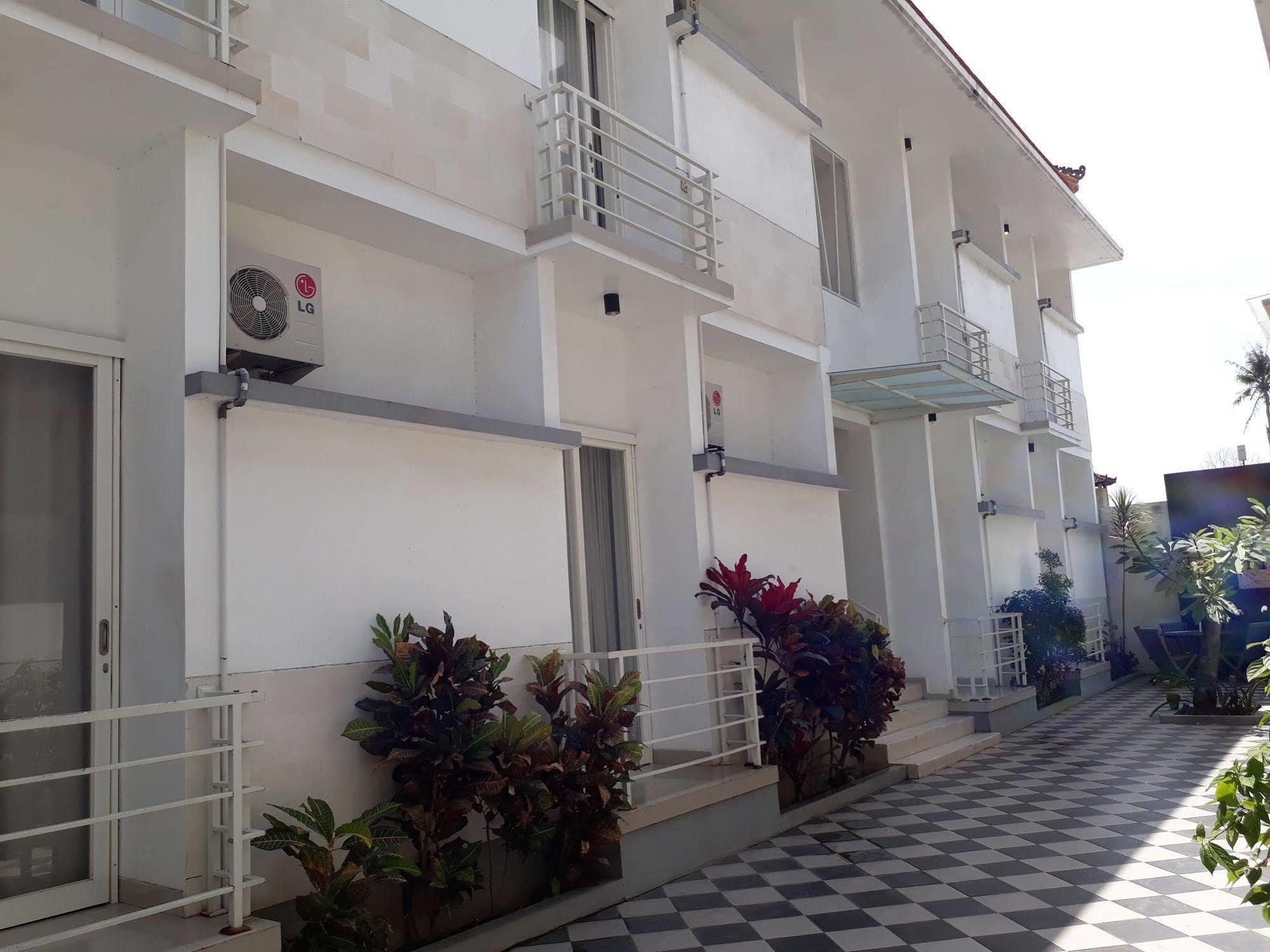 Kubu Anyar Hotel Kuta Lombok Extérieur photo