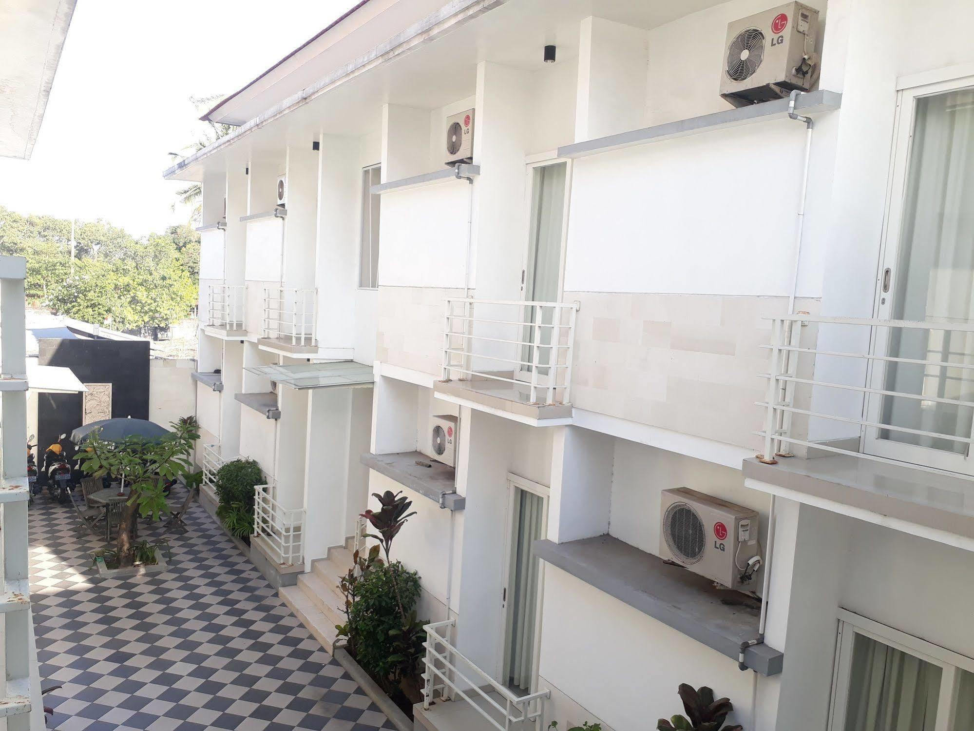 Kubu Anyar Hotel Kuta Lombok Extérieur photo